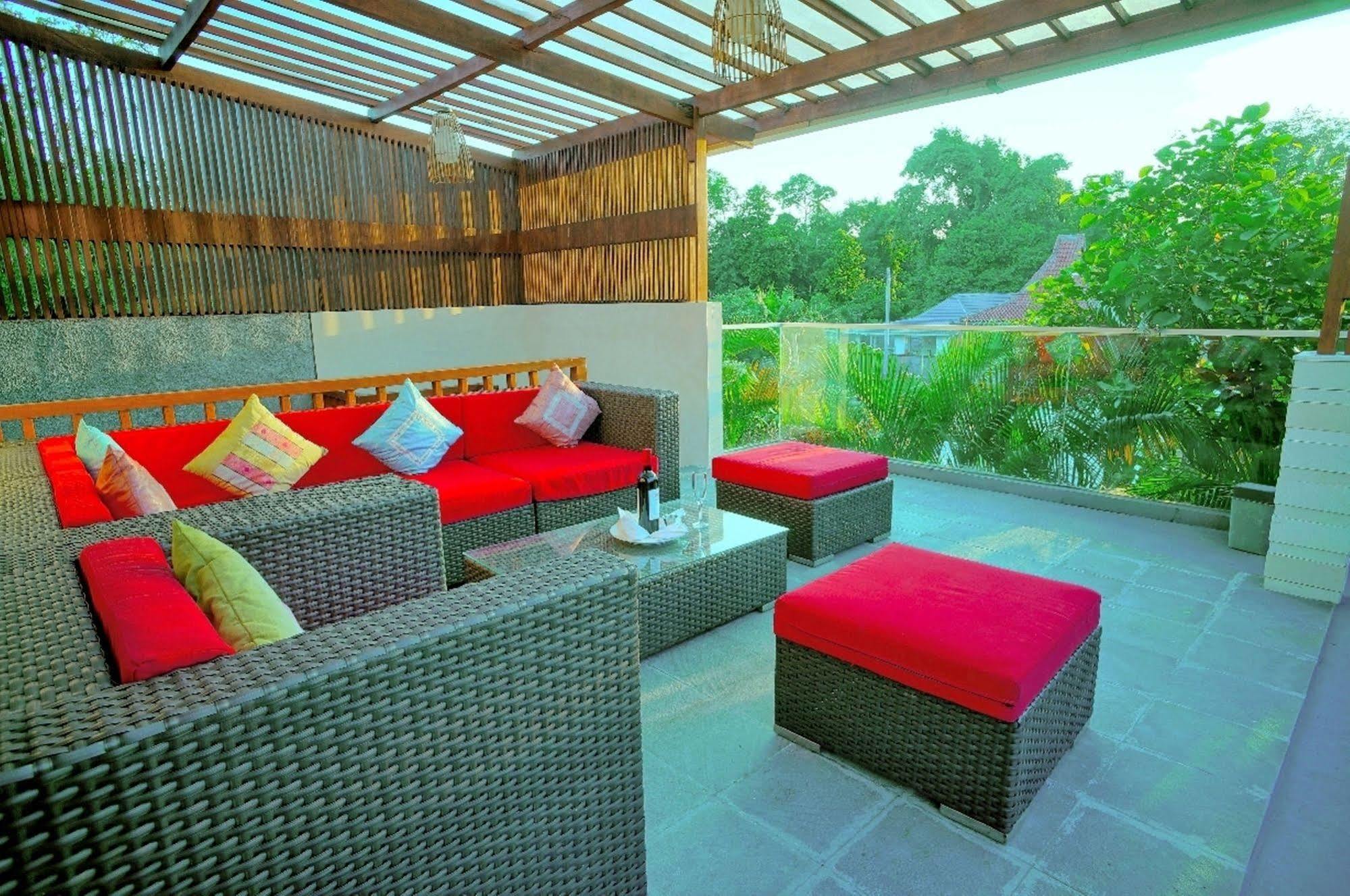 Villa Travis Seminyak Esterno foto